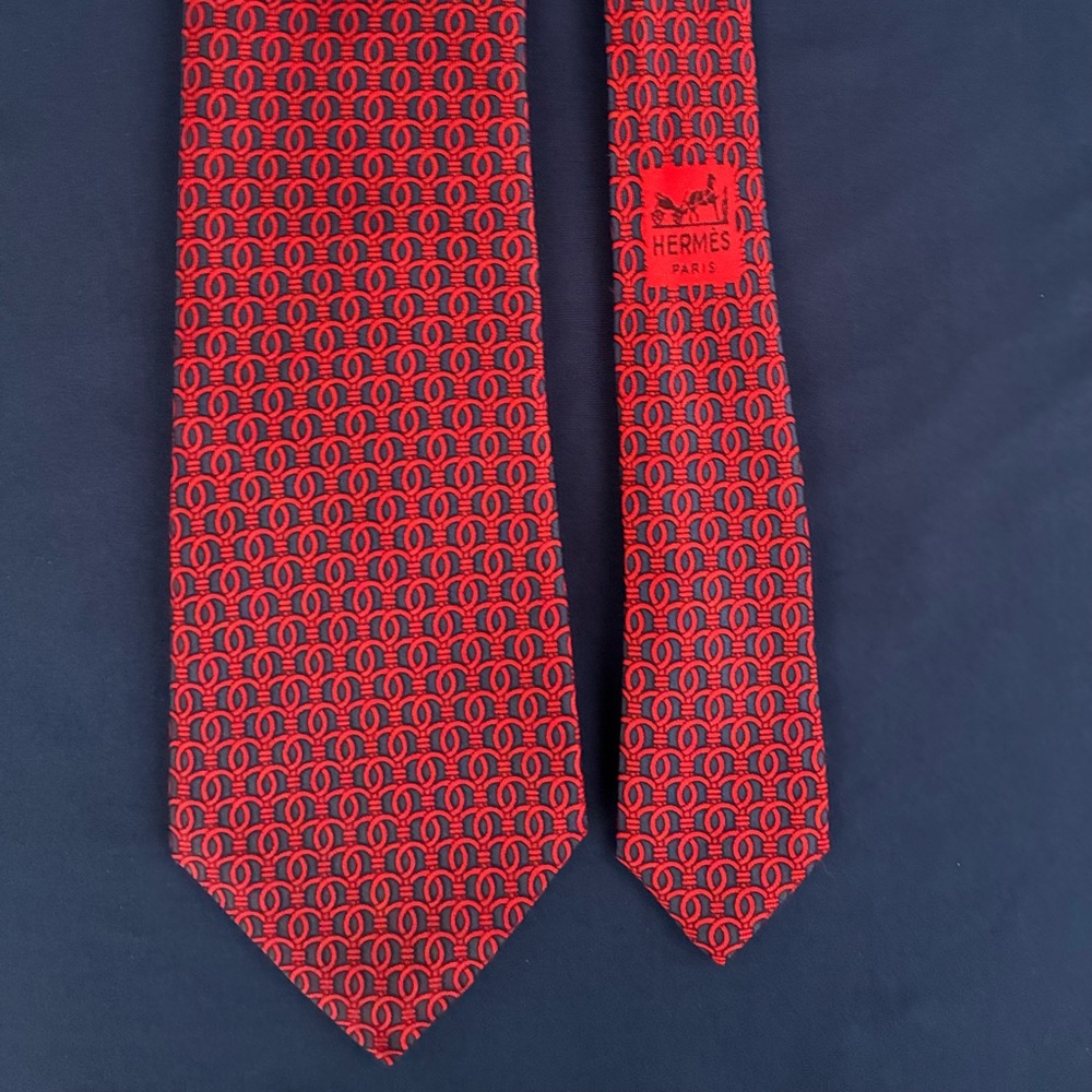 Hermès Red and Blue Patterned Tie